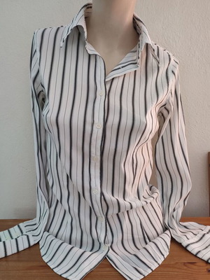 Zara Basic women's striped shirt Small like new, black and white