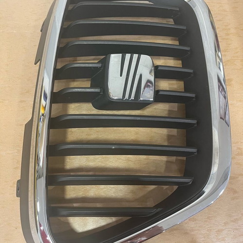 Seat Leon-Altea grille used, genuine