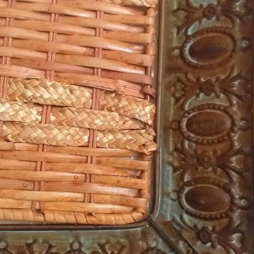 Decorative tray used, metal with wicker 30×50×5 cm