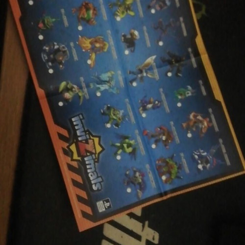 Invizimals catalog like new from the figure series