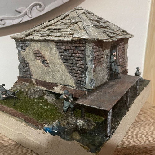 Diorama 1:35 house with German soldiers WW2 new