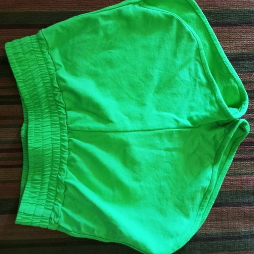 Set of 4 sports shorts like new, sizes XS-M, multicolor