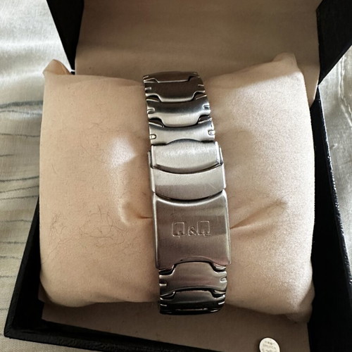 Q&Q wristwatch used, silver, men's