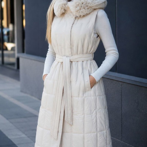 Elegant women's vest with detachable fur hood, size L