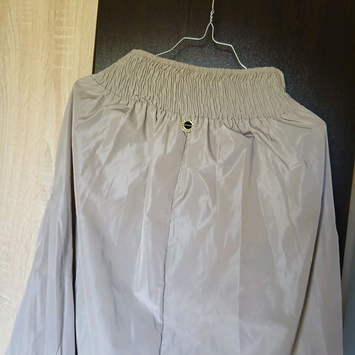 Lynne set high-waisted skirt size 36 and bust size 38 like new