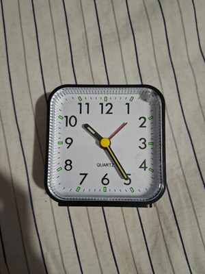 Επιτραπέζιο ρολόι αναλογικό μεταχειρισμένο