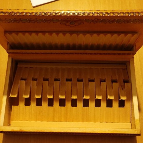 Wooden cigarette case new