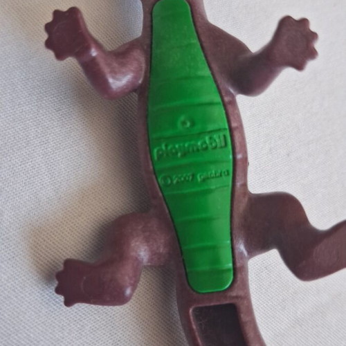 Playmobil crocodile 2007 with two reptile gifts, like new
