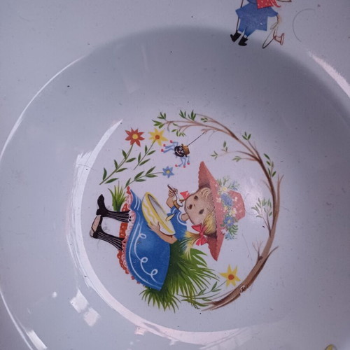Children's porcelain set from England like new