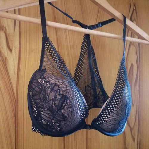 Calvin Klein lace bra 75B, black with beige cups