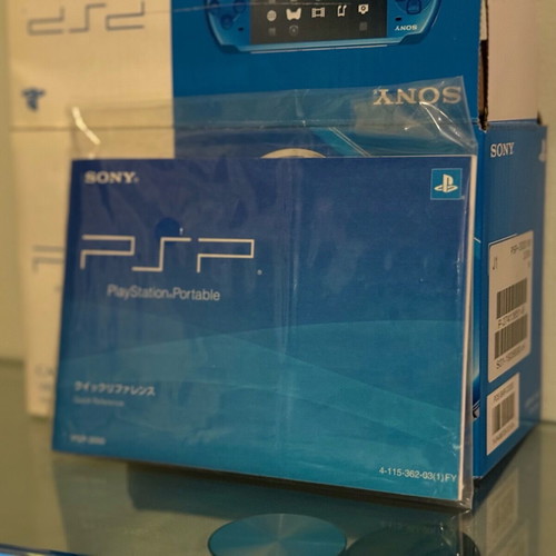 Sony PSP-3000 Vibrant Blue used, complete in box