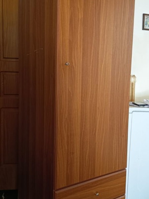 Ντουλάπα μονή με δύο συρτάρια μεταχειρισμένη, διαστάσεις 60x53x185 εκ.