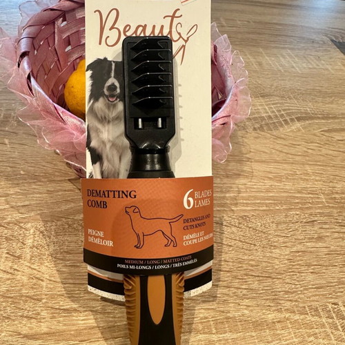 Beauty Dematting Comb new for cat and dog