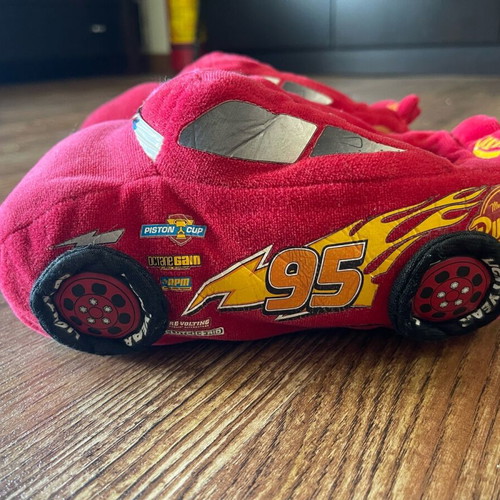 Macqueen kids slippers size 33 used with scuffs