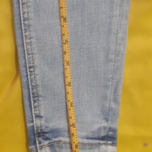 Stradivarius women's light wash skinny jeans pants like new