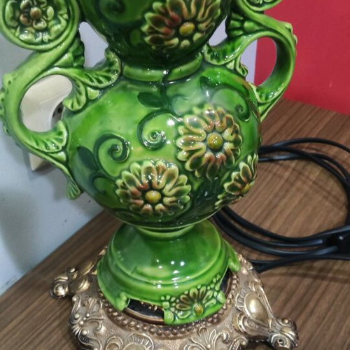 Table lamp very old porcelain like new