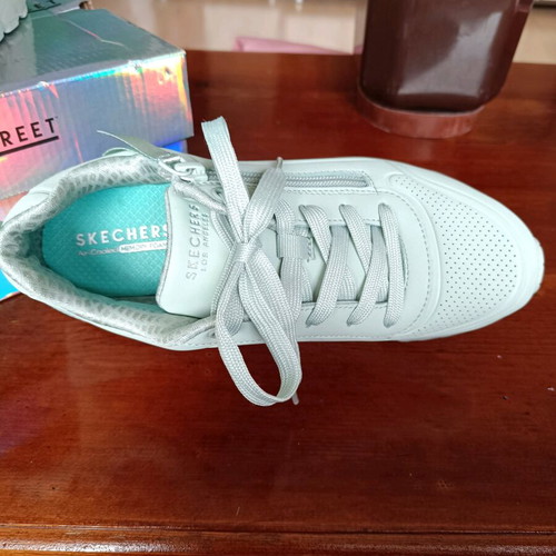 Skechers sports shoes like new, size 39, green