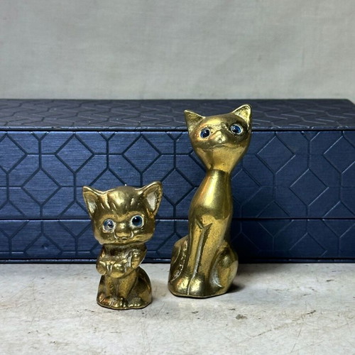 Vintage brass cat figurines set of 2 used
