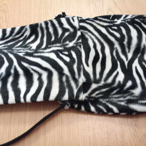 Fur crossbody bag like new, black and white