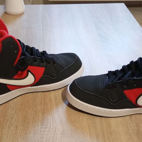 Nike Son Of Force sneakers σαν καινούργια, μέγεθος 44, μαύρο και κόκκινο