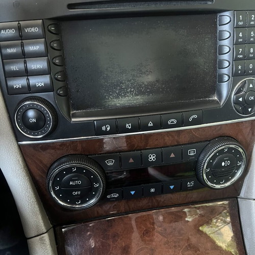 Mercedes W203 W209 Screen used with 6 CD changer and Bluetooth adapter