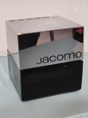 Άδειο μπουκάλι ανδρικής κολώνιας Jacomo 50ml, σχήμα κύβου