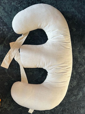 Twin pillow like new for babies