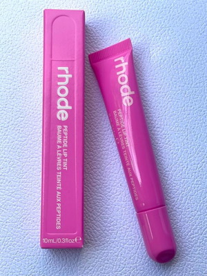 Νέο lipgloss Rhode Shortcake