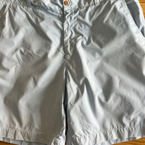 Henry Cottons turquoise bermuda shorts like new, size 48