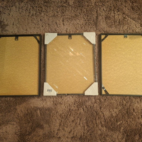 Wall frames like new, pack of 3, 24x30 cm