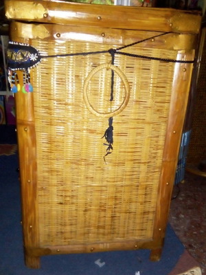 Wicker chest light color like new, 60cm length