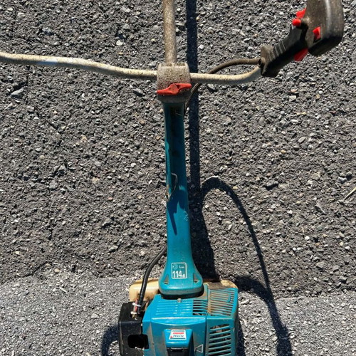 Brushcutter with metal 3T blade, professional shoulder strap, used