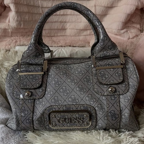 Guess authentic Y2K handbag, turquoise