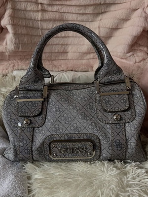 Guess authentic Y2K handbag, turquoise