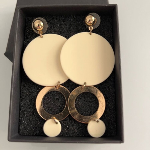 Pendant earrings