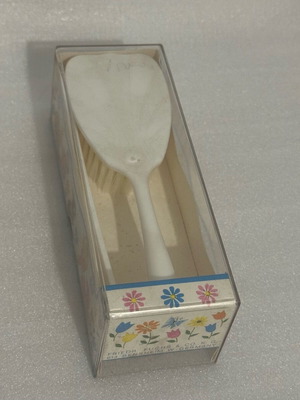 Vintage baby comb and brush set white Friedr Fuchs new