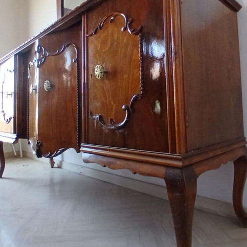 Vintage buffet like new with free wall mirror