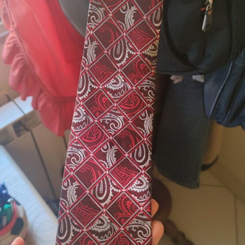 Silk tie new, 9.5cm tip width