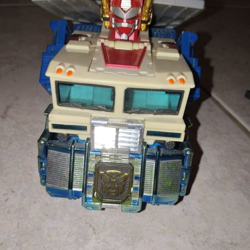Transformers figures used, pack as shown in photos