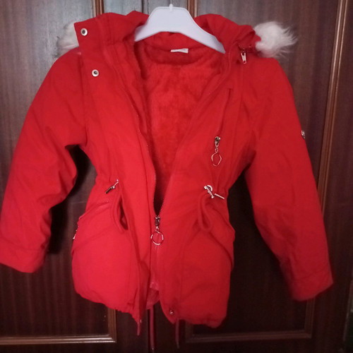 Jacket with inner fur like new, red, for 6 years old