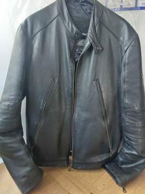 Harley Davidson leather jacket like new, large