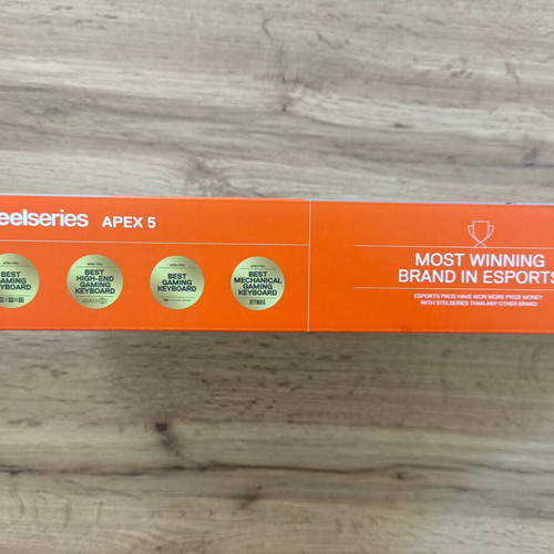 SteelSeries Apex 5 gaming mechanical keyboard new with RGB lighting (US)