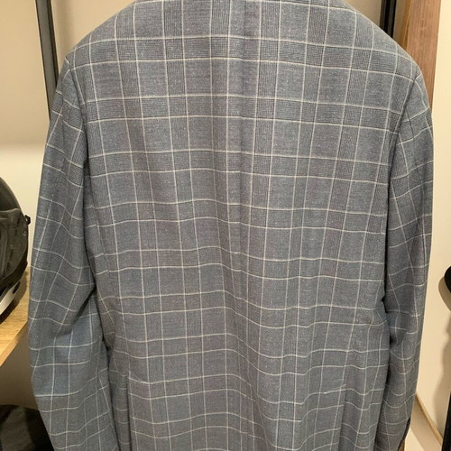 Gutteridge men's suit like new, jacket 54, trousers 52, blue