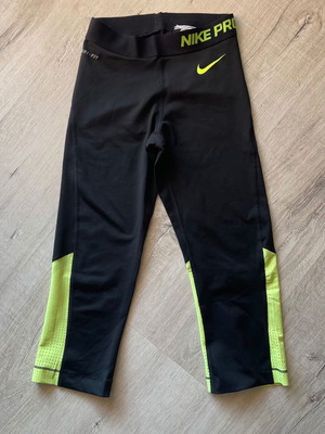 Nike Pro Dri-FIT 3/4 Capri Leggings used, black with neon lime