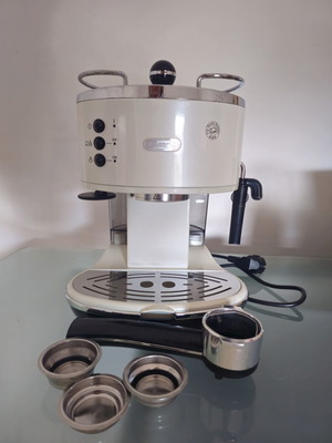 Μηχανή Espresso De'Longhi Icona ECO311.W σαν καινούργιο, 15 Bar, λευκή