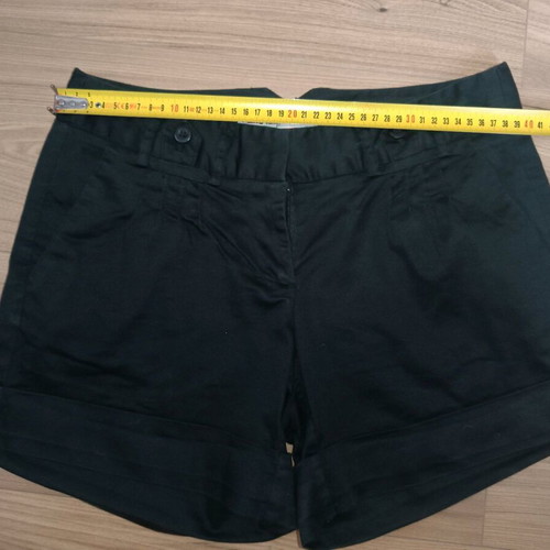Fabric shorts Medium like new, black