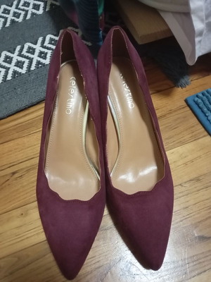 Celestino burgundy pumps new size 40 with 5-6 cm heel