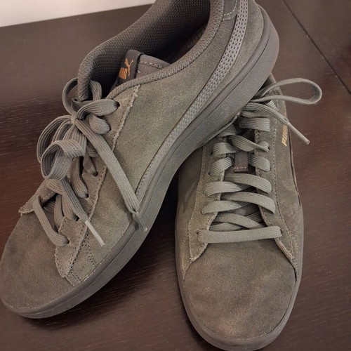 Puma Suede men's sneakers size 43 like new, gray