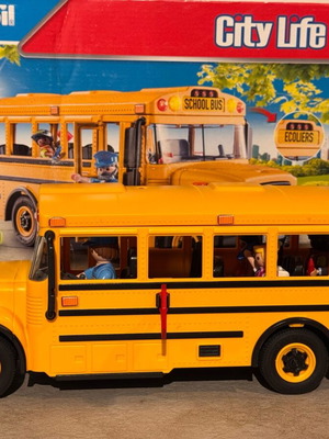 Playmobil School Bus City Life 70983 like new, complete with box and figure