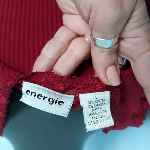 Enerjie Bordeaux Lace Tank Top vintage, like new
